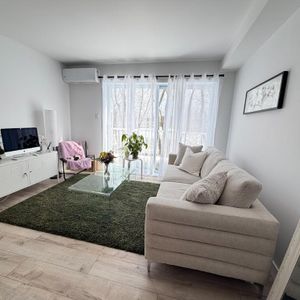 LOGEMENT**3 ½ avec BUREAU et STATIONNEMENT** Ste-Foy - Photo 2