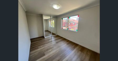 3 Bedroom Apartment for rent at Lakemba !!!!!!!!!!! - Photo 4