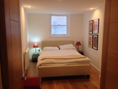 2 Bed Flat, Westmoreland Terrace, SW1V - Photo 3
