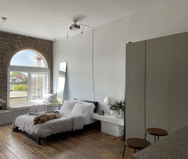 Brick Studio Loft in Inglewood — 0 Bedrooms Loft - Photo 1