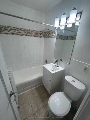 166 Eastbourne Avenue #20 - Photo 1
