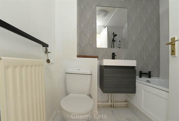 2 bedroom terraced house to rent - Photo 1