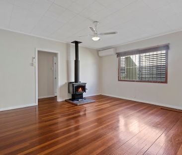 166 Royal Parade, Alderley QLD 4051 - House For Rent - $750 | Domain - Photo 6