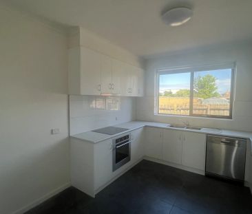 Ground floor flat - Photo 2