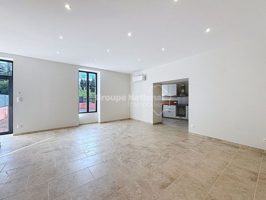 Maison Chateaurenard 4 pièce(s) 109.45 m2, - Photo 1