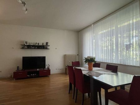 KREFELD ZENTRUM - TOLLE 3 ZIMMERWOHNUNG MIT BALKON UND EINBAUKÜCHE - Foto 2