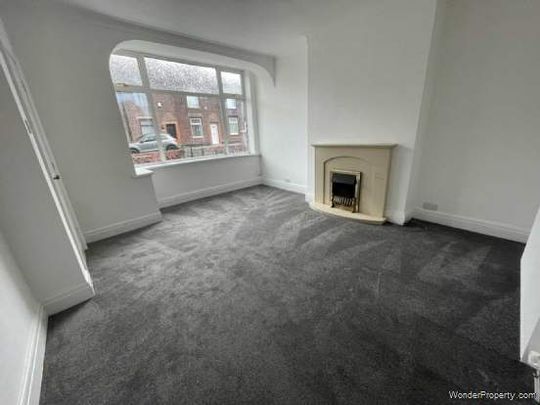 2 bedroom property to rent in Oldham - Photo 1