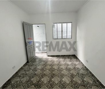 Casa 2 Dormitórios para Locação – Quintal, Garagem e Depósito | Par... - Photo 2