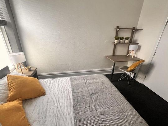 2 bedroom house share to rent - Photo 1