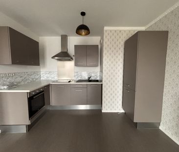 Location Appartement 2 pièces 42m² LILLE 59000 - Photo 2