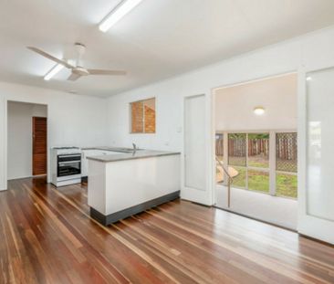 SPACIOUS, LIGHT-FILLED & MOVE-IN READY � COMFORTABLE KALKIE LIVING - Photo 6