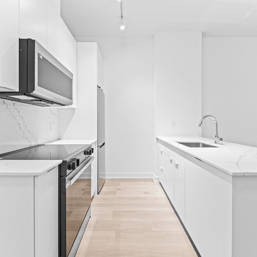 For Lease - 2075 Lakeshore Road Unit# 214, Burlington, Ontario - Photo 1
