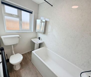 3 bedroom detached bungalow to rent - Photo 6