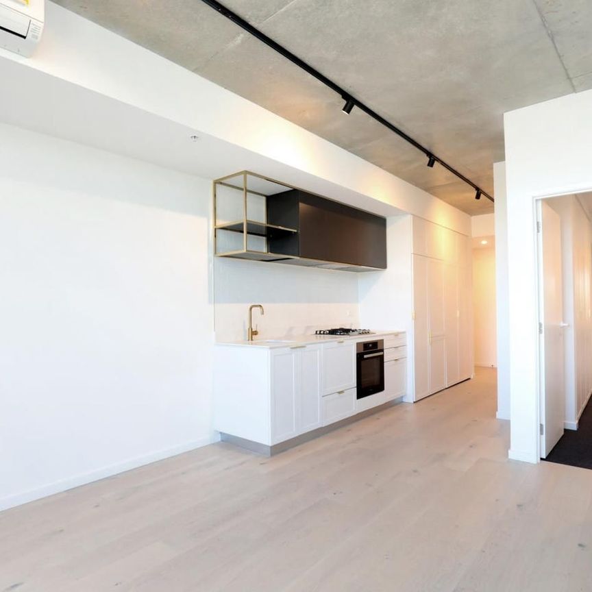 Modern Living in the Heart of Hawthorn East - Photo 1