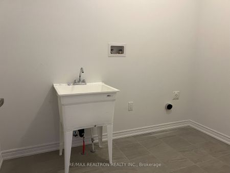 For Lease - 2064 Verne Bowen Street Unit# Main, Oshawa, Ontario - Photo 4