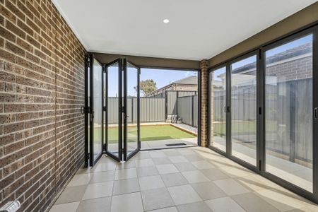 8 Kulana Lane, Tarneit VIC, Belconnen - Photo 4