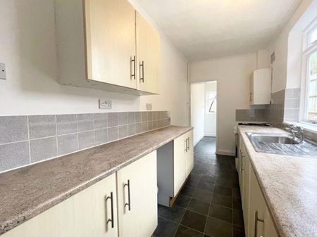 2 bedroom terraced house to rent - Photo 5