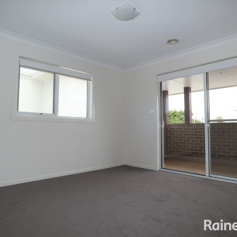 2/75 Crampton Street, Wagga Wagga, NSW 2650 - Photo 1