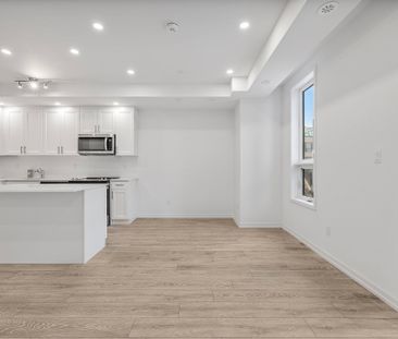 For Lease - 22 Lytham Green Circle Unit# 21, Newmarket, Ontario - Photo 1