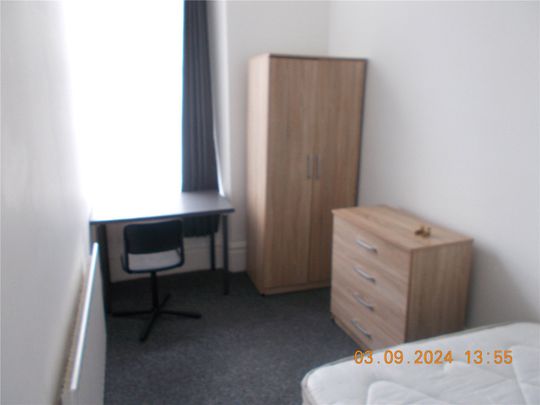 Student Properties to Let - Photo 1