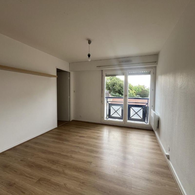 Location Appartement 1 pièce 32m² BORDEAUX 33800 - Photo 1