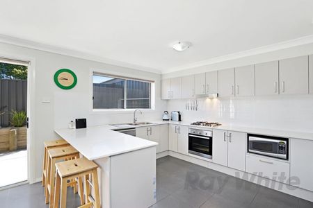 Beautiful Townhouse - Photo 5