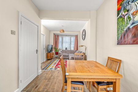 Room in a Shared House, Lakehall Road, CR7 - Photo 3