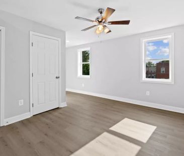 2939 Yorkway #TOP FLOOR - Photo 6