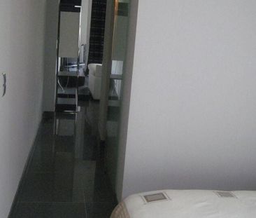 Appartement te huur in Antwerpen voor € 1.000 met 1 slaapkamer - Photo 4