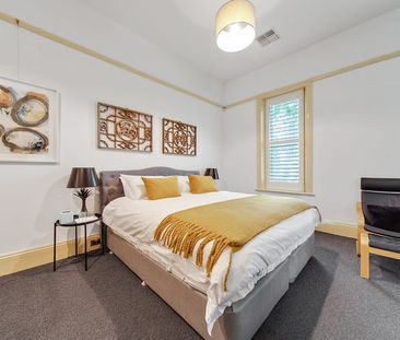 12-bedroom shared house, O'CONNELL street - Photo 2