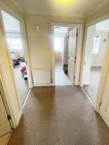 1 bedroom flat to rent - Photo 5