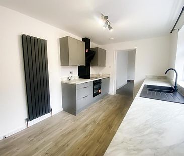 3 bedroom apartment to rent - Photo 6