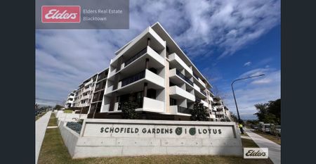 Modern, Bright & Spacious Apartment in Prime Location - Photo 5