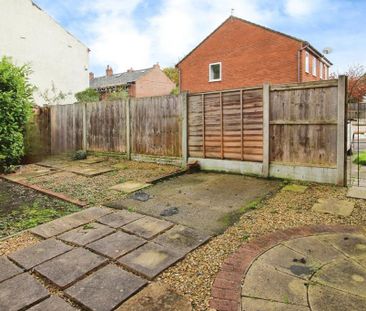 1 bedroom semi-detached house to rent - Photo 1