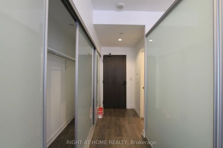 426 University Avenue #1706 - Photo 4