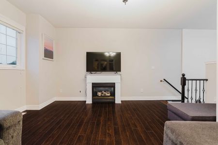 For Lease - 120 Portage Avenue, Richmond Hill, Ontario - Photo 4