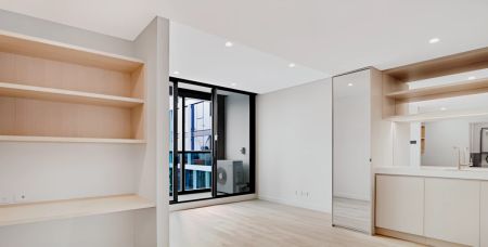 1 Bedroom Apartment - Photo 3