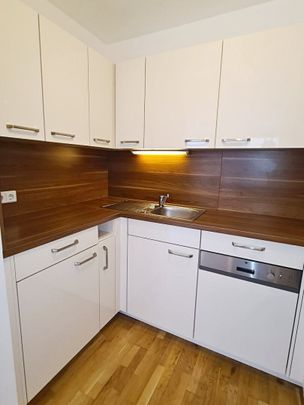 MOSSBACHERGASSE, sonnige 63 m² Neubau mit 12 m² Loggia/Terrasse, Wohnküche, 1 Zimmer, Wannenbad, Parketten, 3. Liftstock - Foto 1