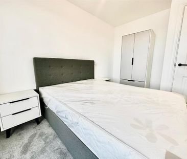 3 bedroom apartment to rent - Photo 4