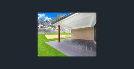 Modern 4-Bedroom Home Perfect for a Family - Photo 3