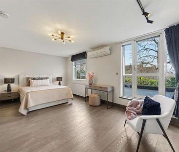 St John's Wood Park, London, NW8 - Photo 5