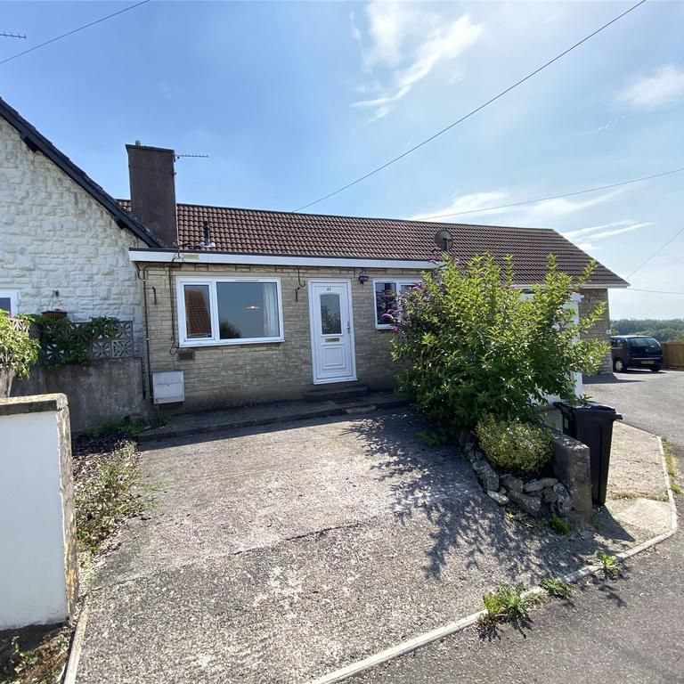 2 bedroom bungalow to rent - Photo 1