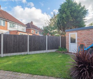 3 bedroom semi-detached house to rent - Photo 2