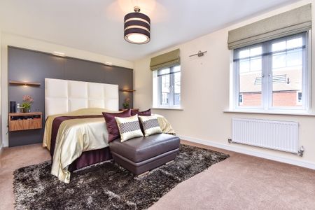 4 bedroom end of terrace house to rent - Photo 5