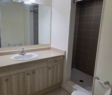 For Lease - 35 heron park Place Unit# 11, Toronto, Ontario - Photo 6