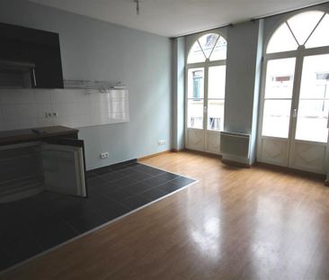 À LOUER – T2 de 40 m², Rue Sainte-Catherine, Vieux-Lille réf 17-001 - Photo 5