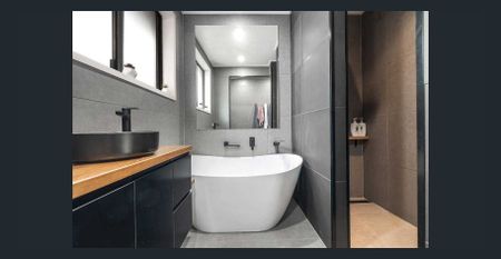 2/15 Downs Street, Pascoe Vale, Vic 3044 - Photo 3