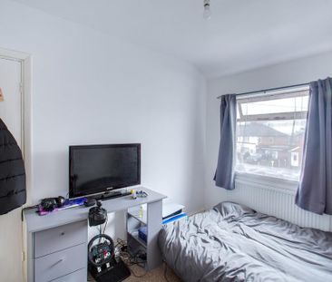 3 bedroom terraced house to rent - Photo 2