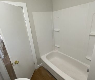 332 Donalda St, Unit 1, Midland, ON - Photo 6