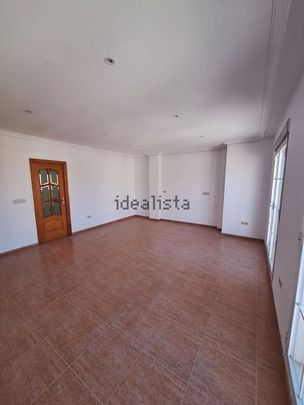 Alquiler de piso en Calle José García - Photo 1